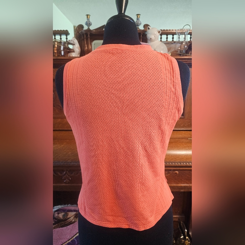 Lululemon Top - Picture 4 of 4